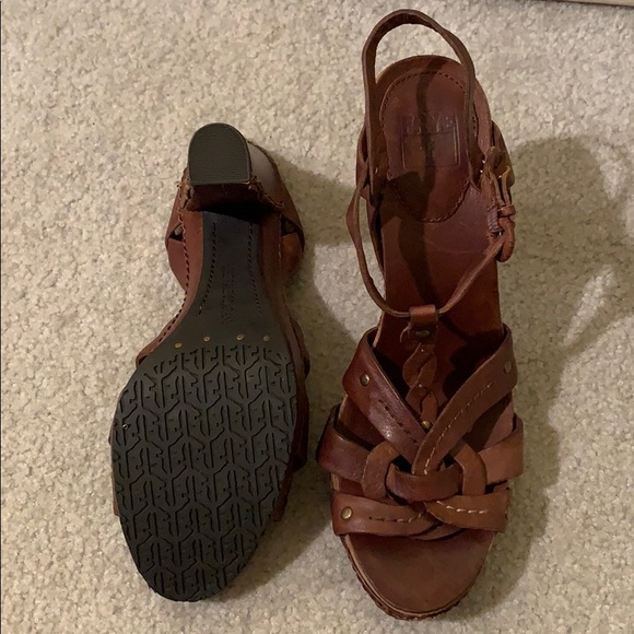 Frye Grace woven T strap heels - Picture 2 of 5